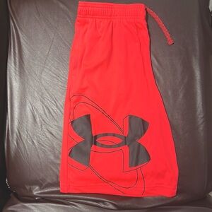 NWT Under Armour Shorts - Size Large